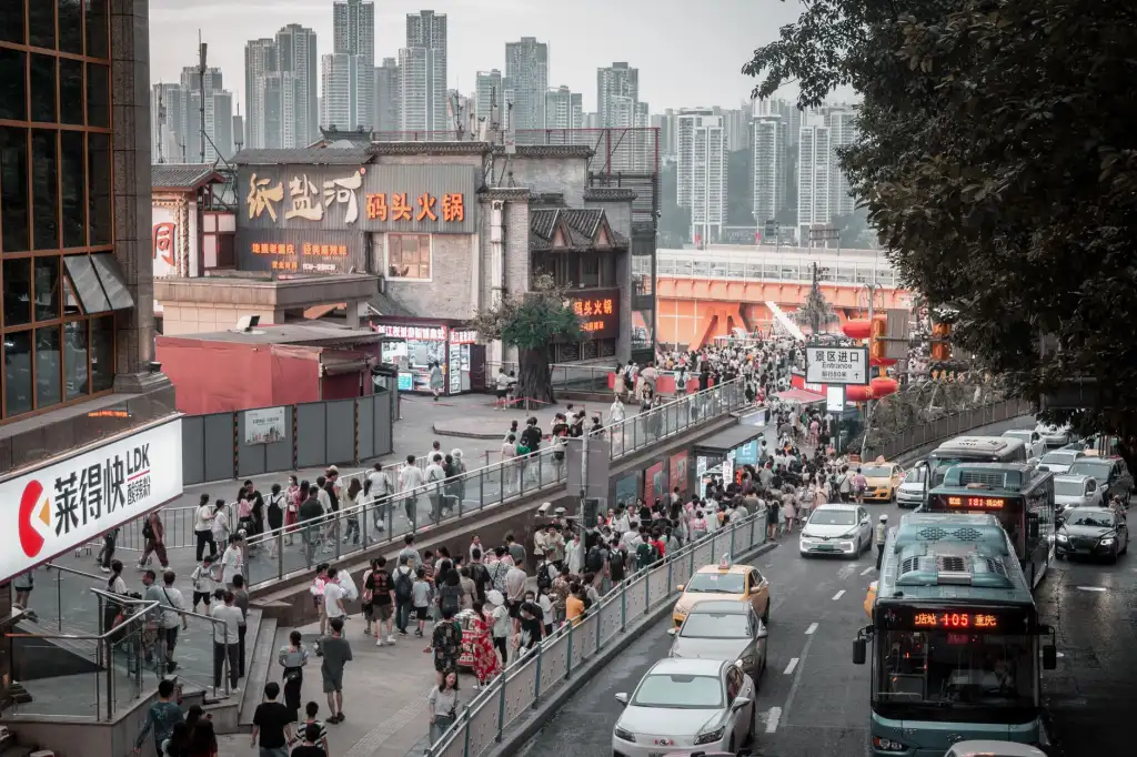 厦门兴谣城撑科技三脚架与补光灯产品线参数对比分析