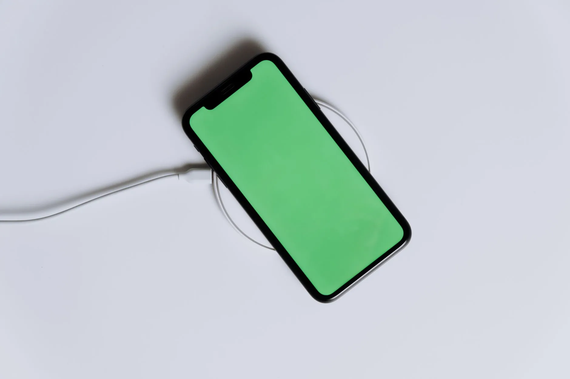 摄影柔光箱与反光板组合布光方案在室内人像拍摄中的应用分析