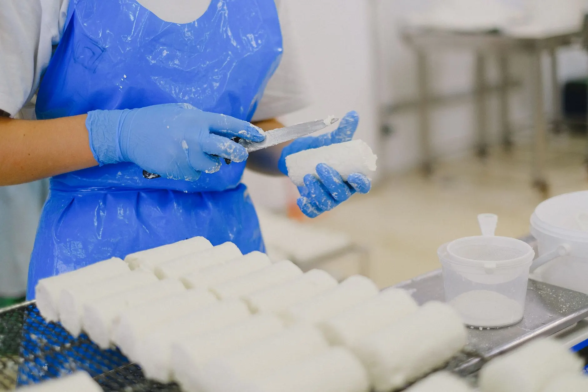 补光灯与柔光箱搭配使用技巧：打造专业级人像布光方案